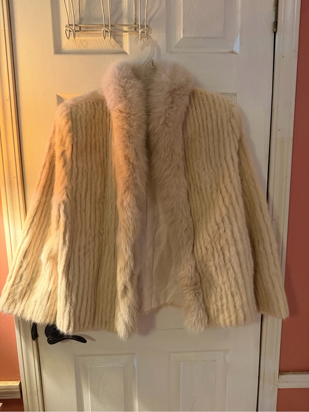 SAGA MINK fur jacket in a soft cream/ivory color sz L/XL 21”x24”